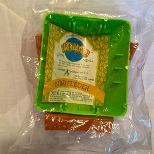 NWT🦜MCDONALD’S VINTAGE HAPPY MEAL TOY EARTH DAYS GREEN AND BROWN BIRDFEEDER